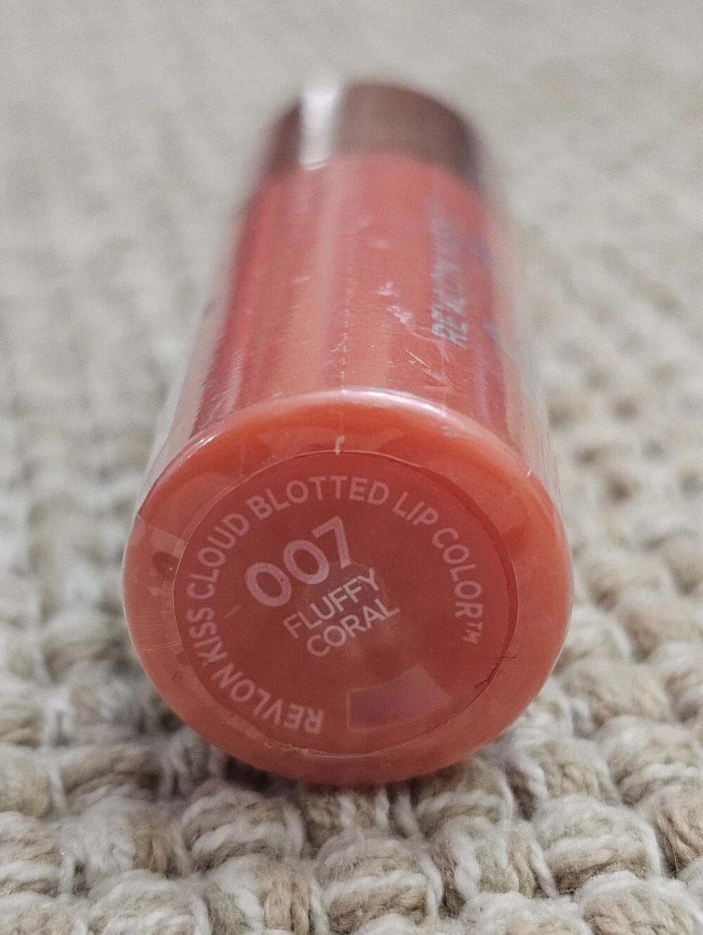 Revlon Kiss Cloud Blotted Lip Tint -007 Fluffy Coral New Sealed Pkg
